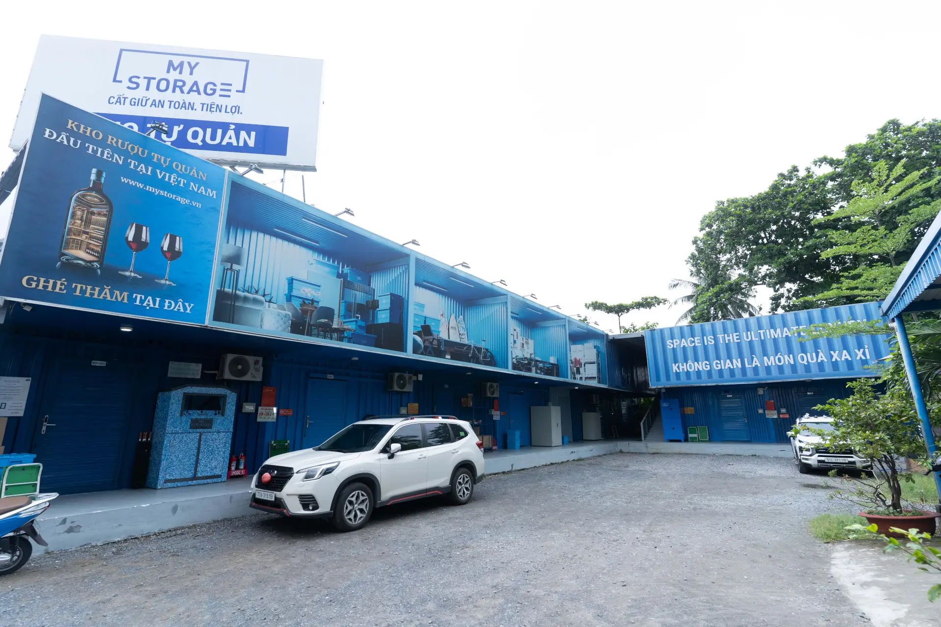 MyStorage self-storage facility at 375 Vo Nguyen Giap, with a car parked at the entrance