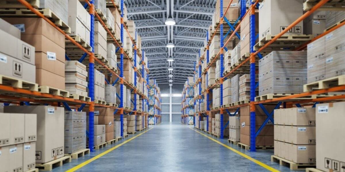 Kinh Nghiệm Thuê Kho Quận 4 Giá Tốt - 2025 Top Cty Kho Bãi